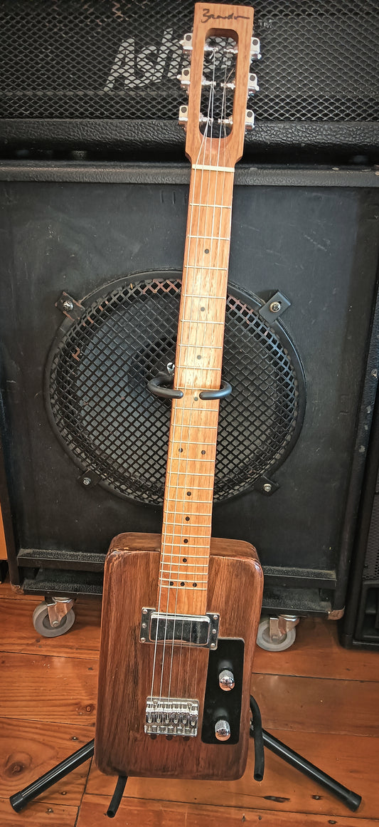 6 String Swamp Box